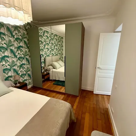 Classic Parisian Apartment-2